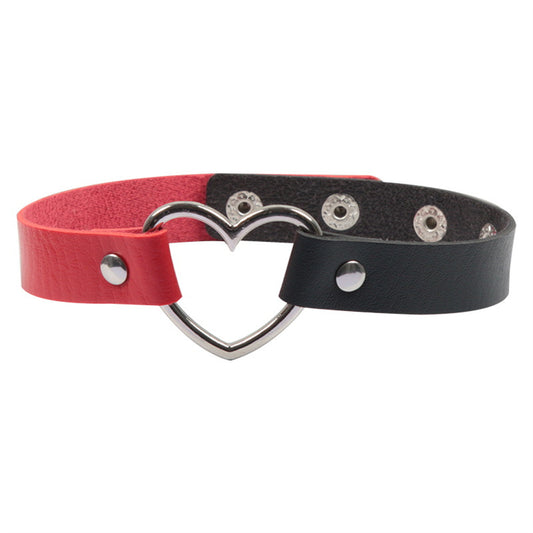 Bicolor PU leather choker collar with heart metal ring