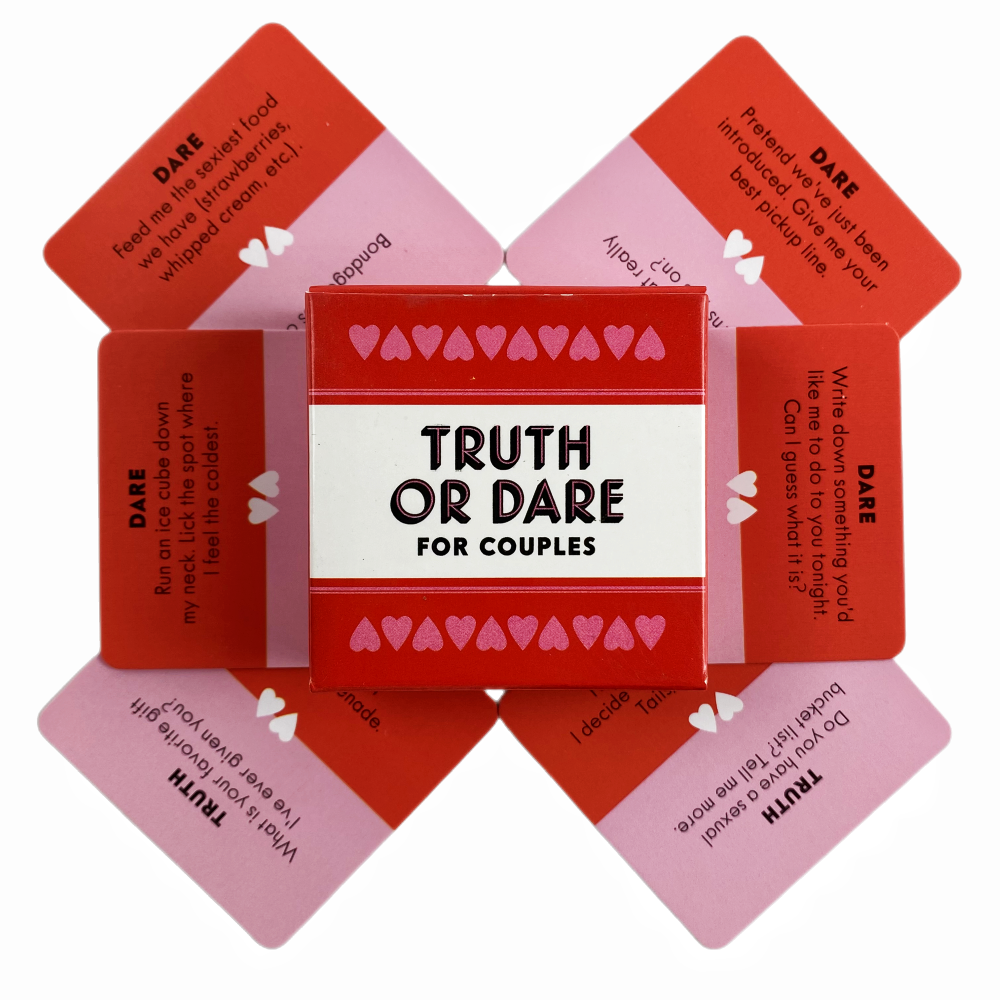 Truth or dare for couple: small card game - spice up your nights