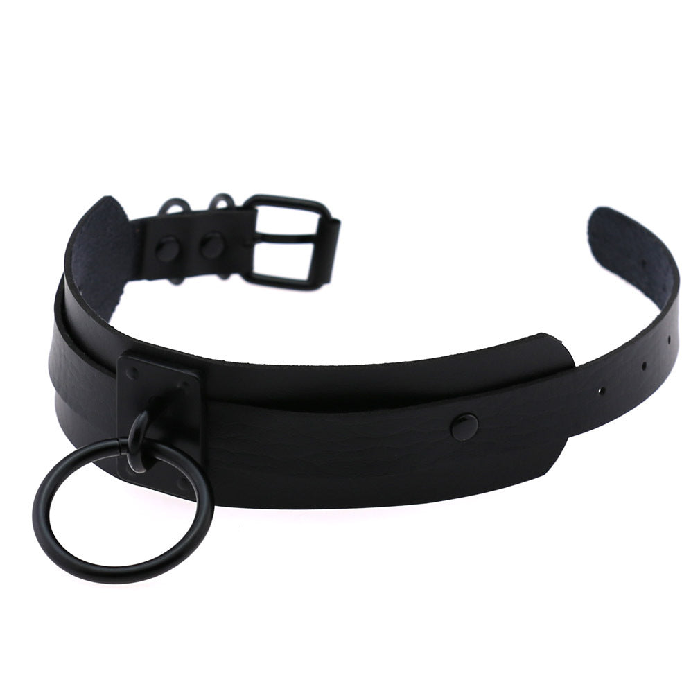 Collier ras du cou à large anneau en O pour soumission – Quincaillerie noire