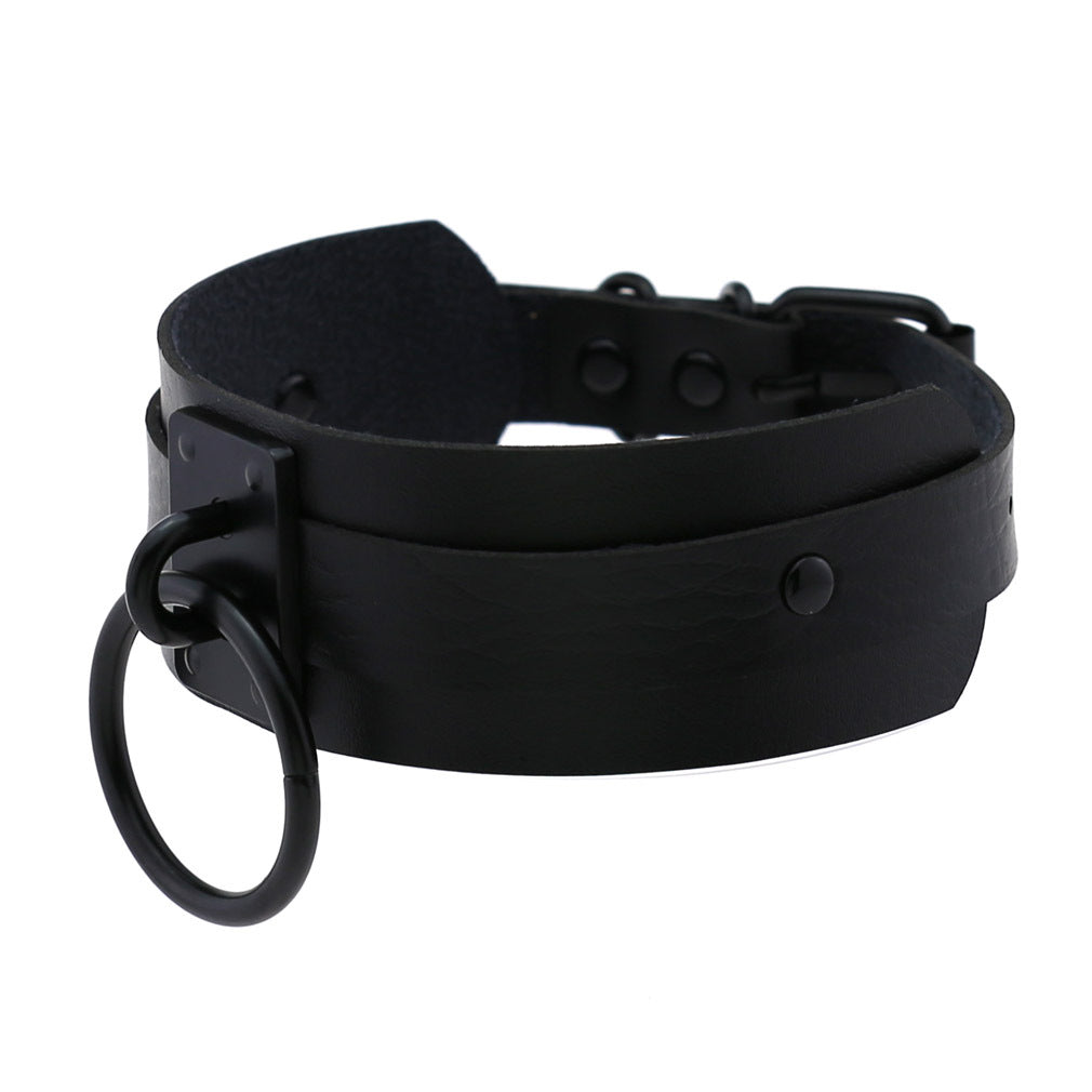 Collier ras du cou à large anneau en O pour soumission – Quincaillerie noire